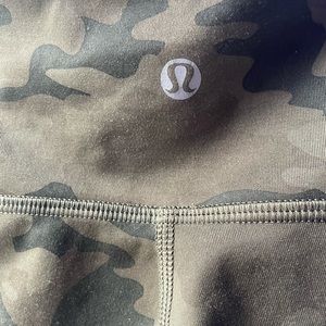 Size 8 great condition lululemon camp Capri